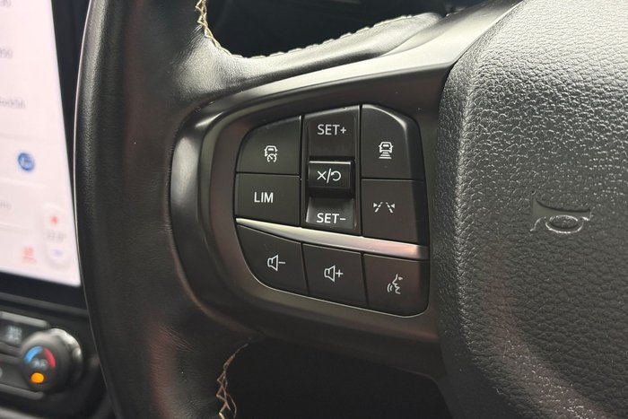 2022 Ford Everest Platinum