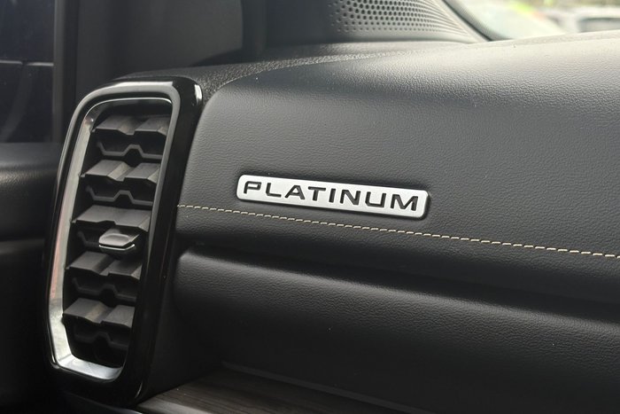 2022 Ford Everest Platinum