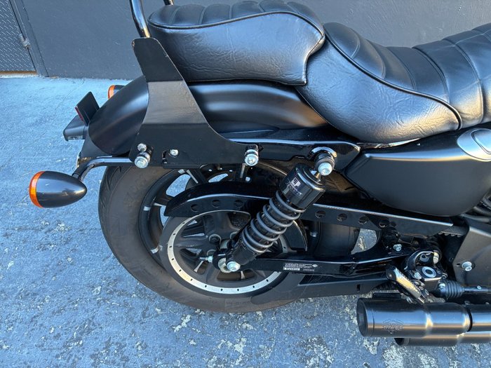 2019 HARLEY-DAVIDSON XL883N IRON 883 BLACK
