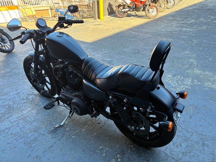 2019 HARLEY-DAVIDSON XL883N IRON 883 BLACK