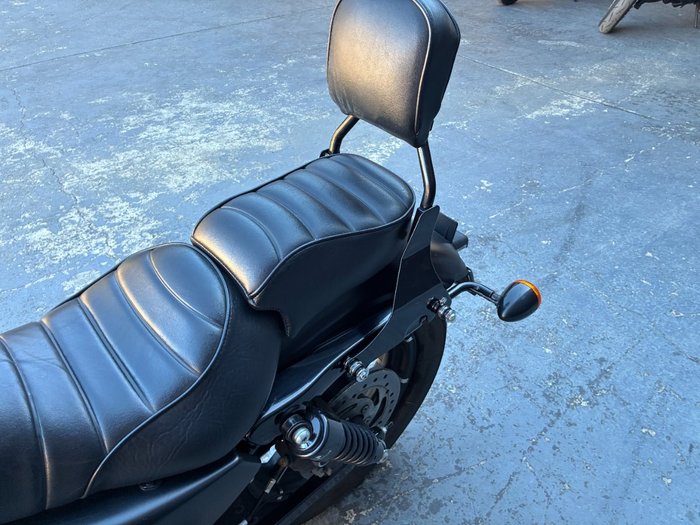 2019 HARLEY-DAVIDSON XL883N IRON 883 BLACK