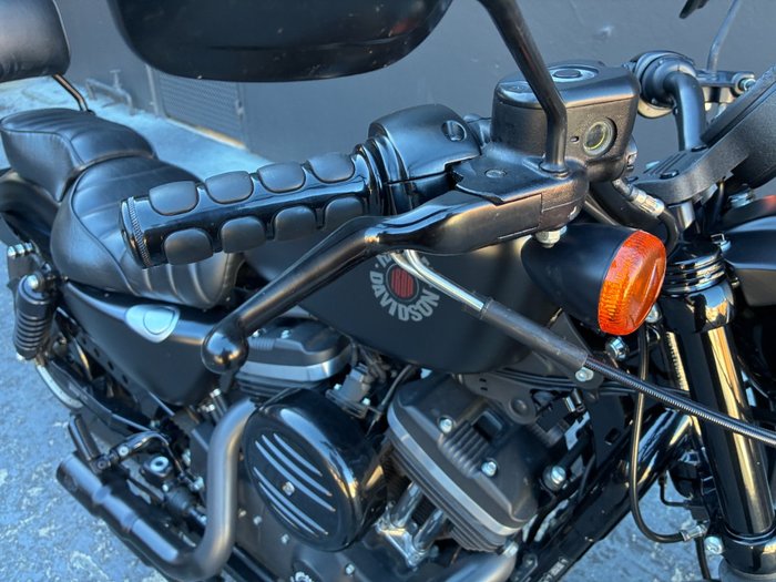 2019 HARLEY-DAVIDSON XL883N IRON 883 BLACK
