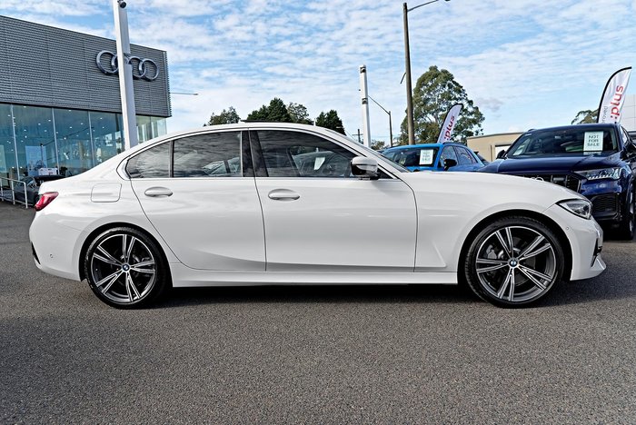 2022 BMW 3 Series 330i M Sport