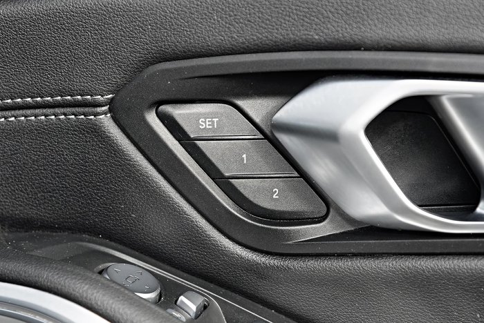 2022 BMW 3 Series 330i M Sport