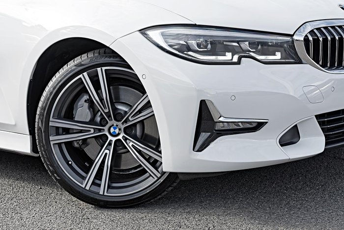 2022 BMW 3 Series 330i M Sport