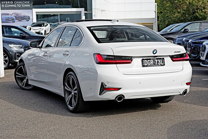 2022 BMW 3 Series 330i M Sport