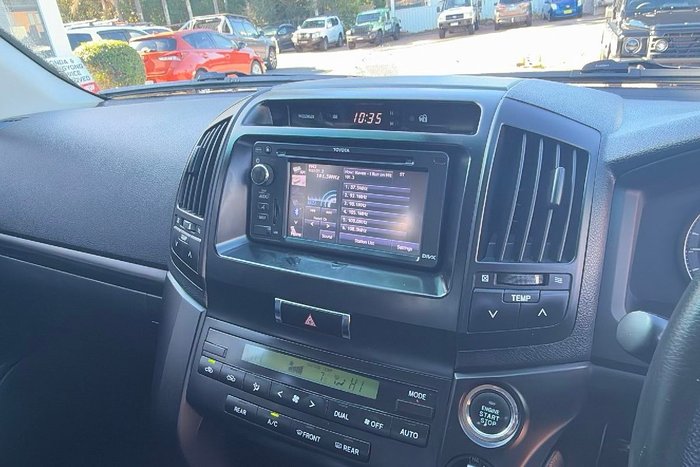 2012 Toyota Landcruiser GXL