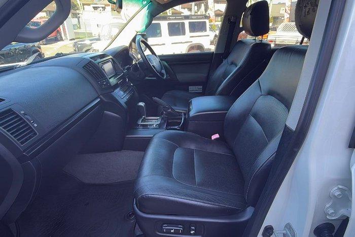 2012 Toyota Landcruiser GXL