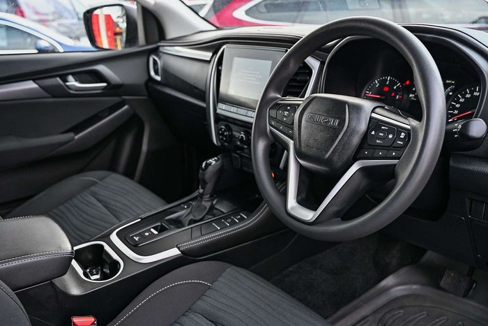 2022 Isuzu MU-X LS-M