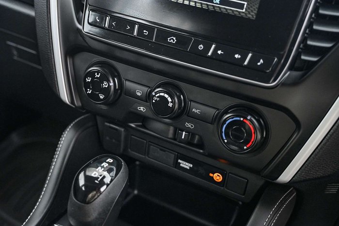 2022 Isuzu MU-X LS-M