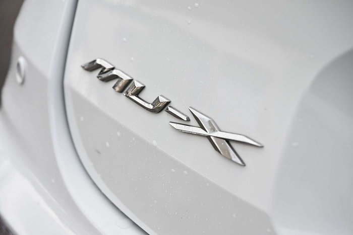 2022 Isuzu MU-X LS-M
