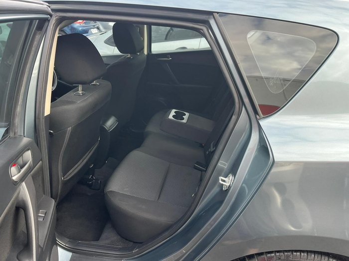 2011 Mazda 3 Neo