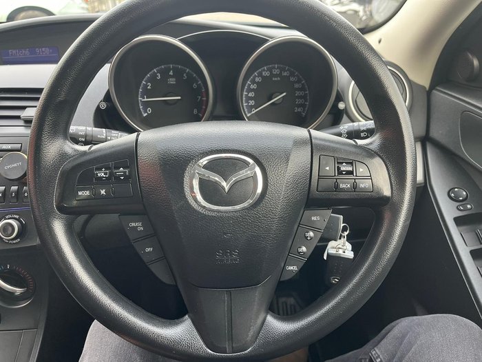 2011 Mazda 3 Neo