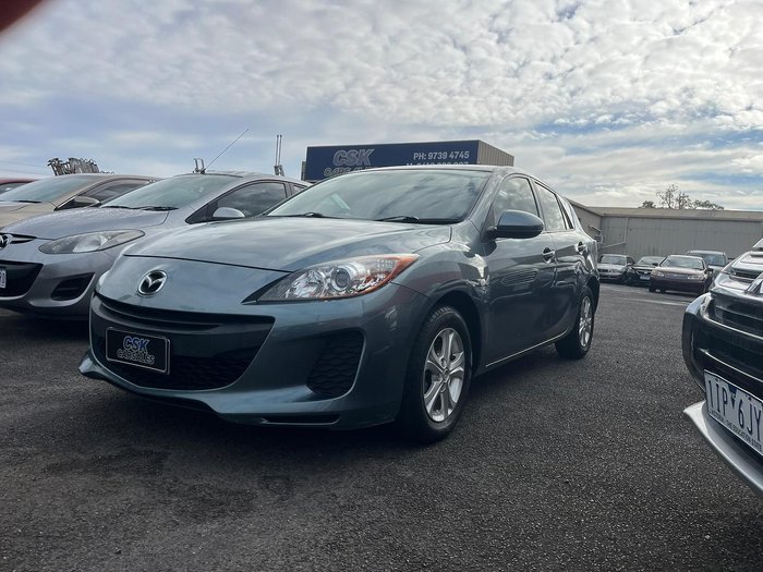 2011 Mazda 3 Neo