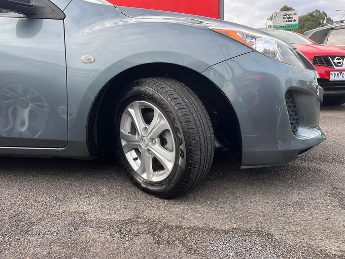 2011 Mazda 3 Neo