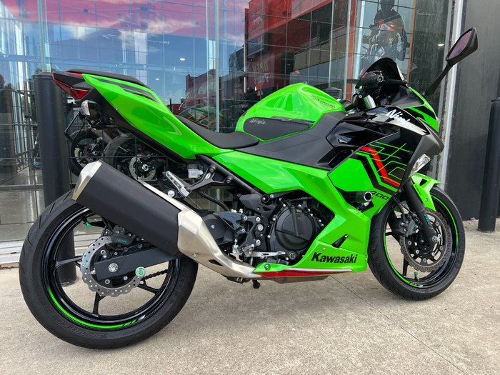 2023 Kawasaki NINJA 400 KRT INSPIRED CG GREEN