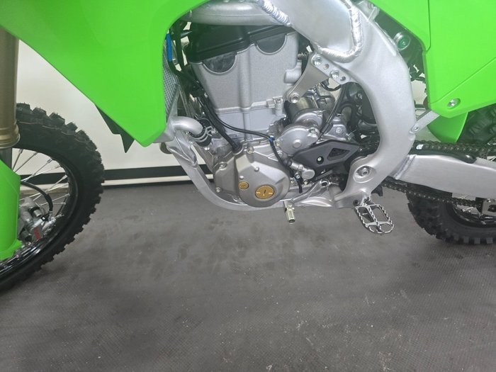 2025 Kawasaki KX450 Green