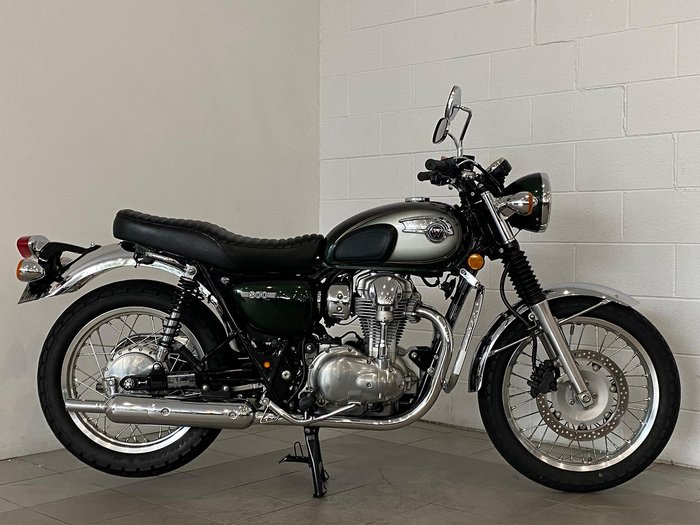 2011 Kawasaki W800 W Series Green