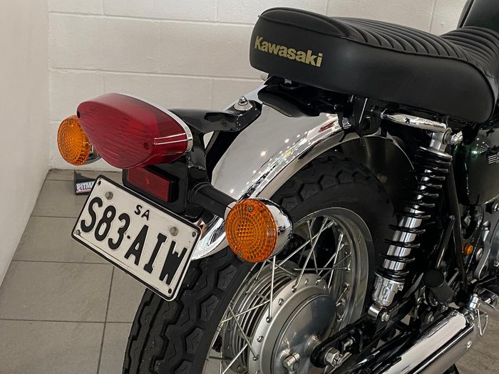 2011 Kawasaki W800 W Series Green