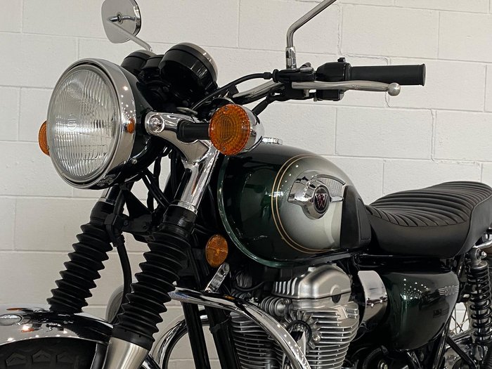 2011 Kawasaki W800 W Series Green