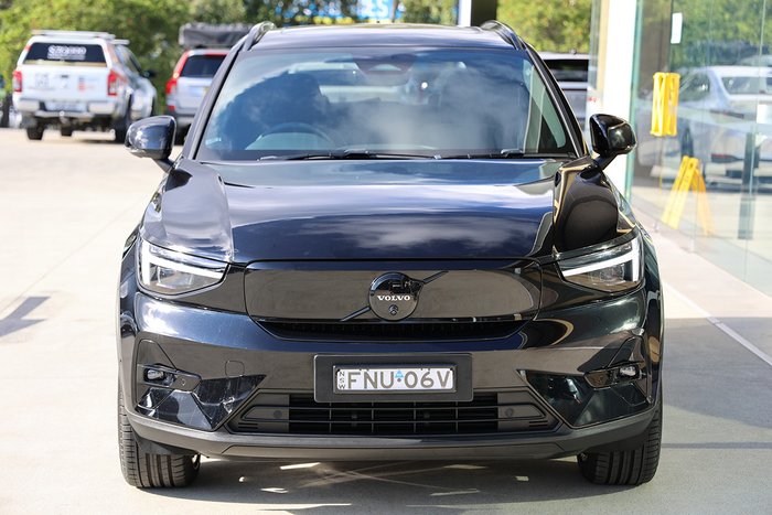 2024 Volvo EX40 Black Edition