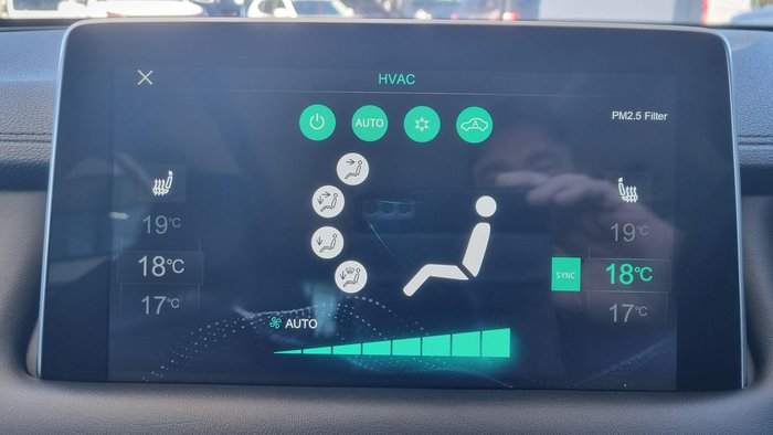 2022 MG HS Plus EV Essence