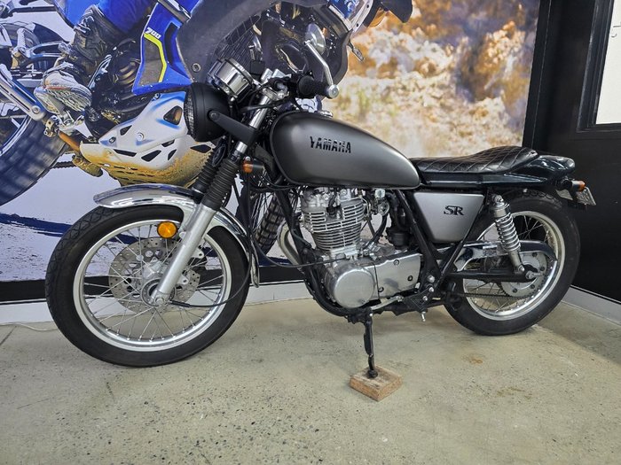 2014 Yamaha SR400 Grey