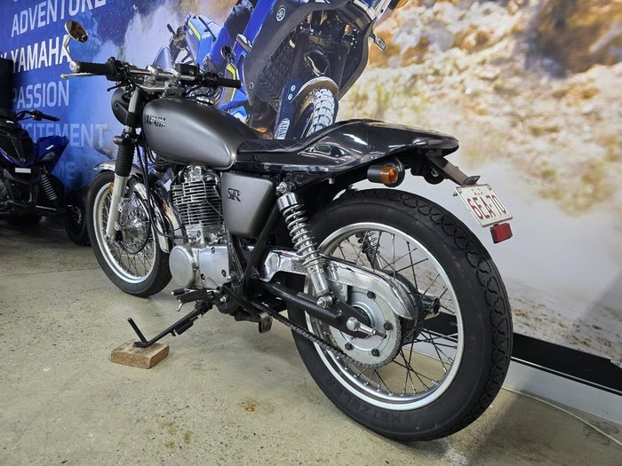2014 Yamaha SR400 Grey