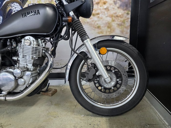 2014 Yamaha SR400 Grey