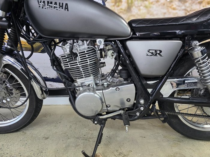 2014 Yamaha SR400 Grey
