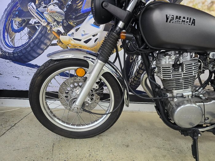 2014 Yamaha SR400 Grey