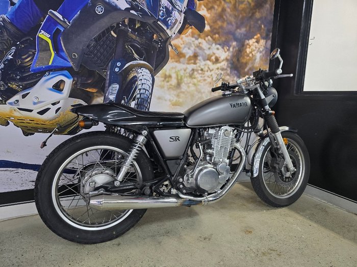 2014 Yamaha SR400 Grey