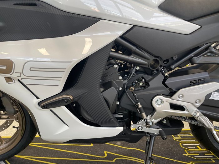 2024 CFMOTO 450 SR S WHITE