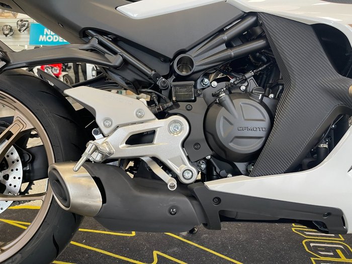 2024 CFMOTO 450 SR S WHITE