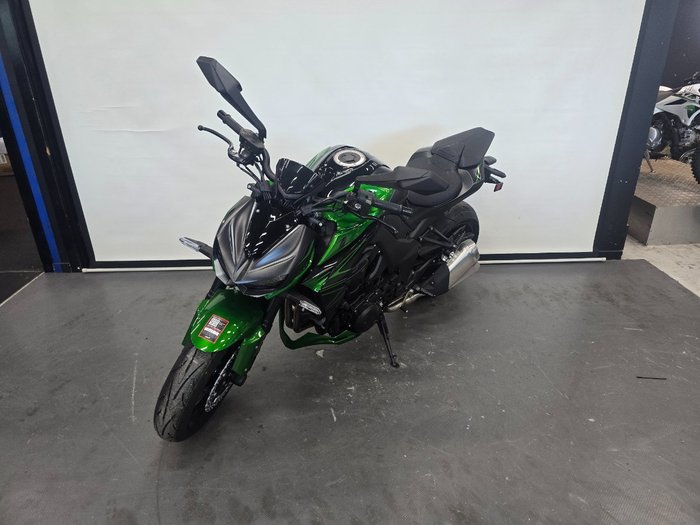 2025 Kawasaki Z1000 GREY