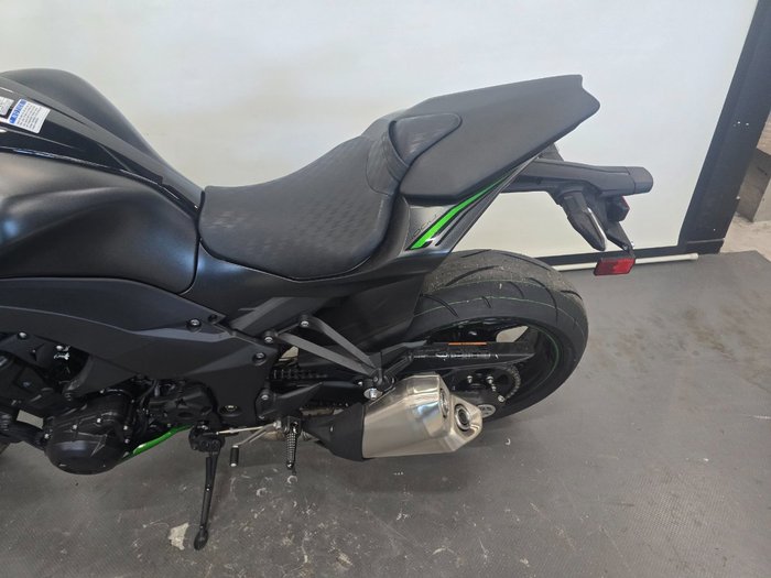 2025 Kawasaki Z1000 GREY