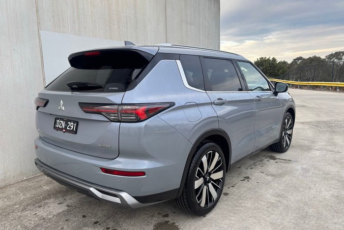 2025 Mitsubishi Outlander Aspire