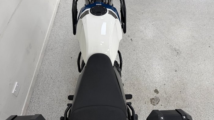2020 Royal Enfield HIMALAYAN VENTURA BLUE E5