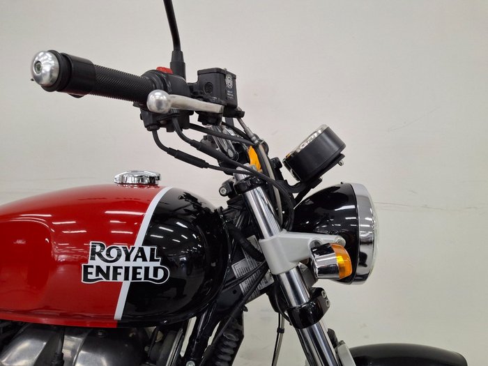2019 Royal Enfield INTERCEPTOR 650 CLASSIC Red