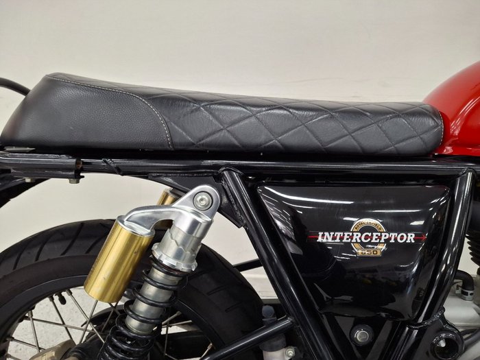 2019 Royal Enfield INTERCEPTOR 650 CLASSIC Red