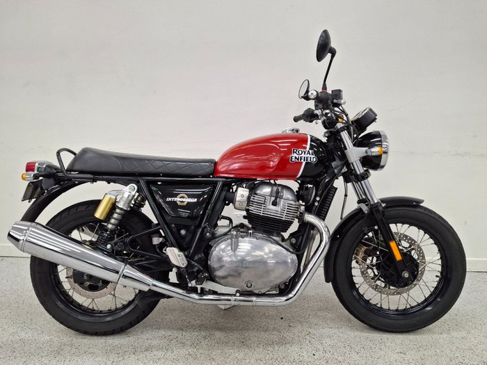 2019 Royal Enfield INTERCEPTOR 650 CLASSIC Red