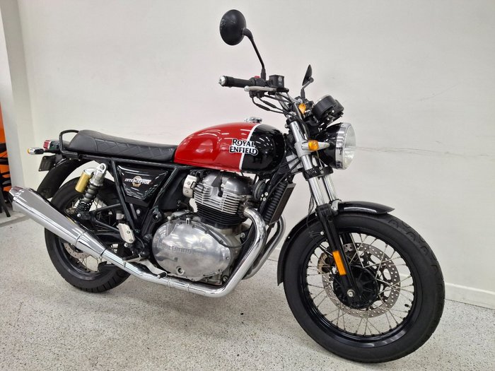 2019 Royal Enfield INTERCEPTOR 650 CLASSIC Red