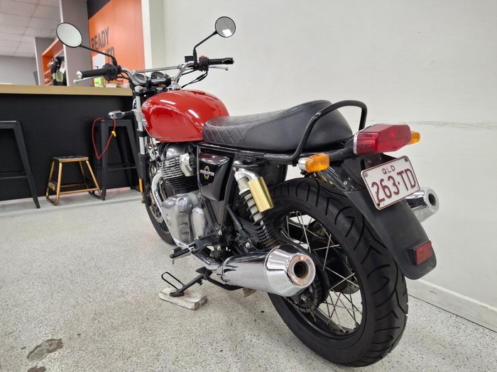 2019 Royal Enfield INTERCEPTOR 650 CLASSIC Red