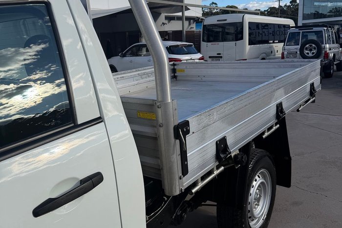 2023 Mitsubishi Triton GLX
