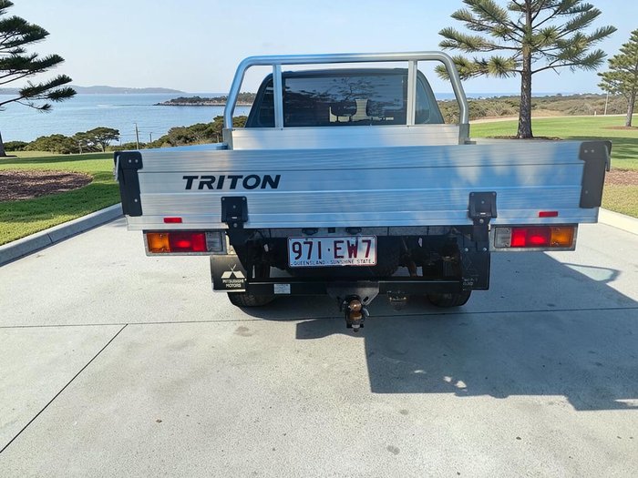 2022 Mitsubishi Triton GLX