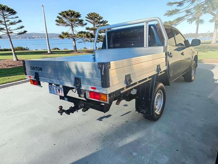 2022 Mitsubishi Triton GLX