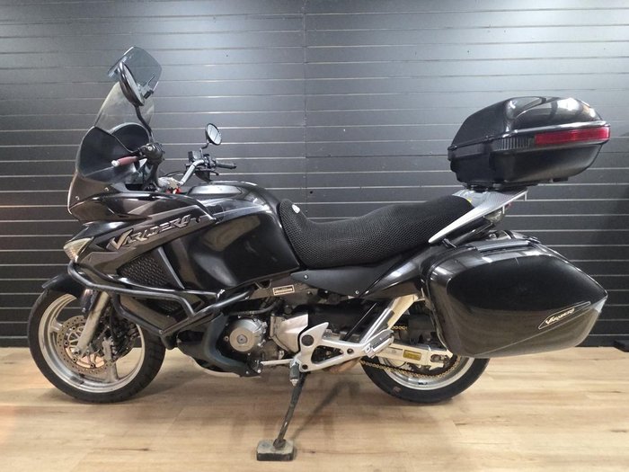 2009 Honda XL1000V VARADERO Silver