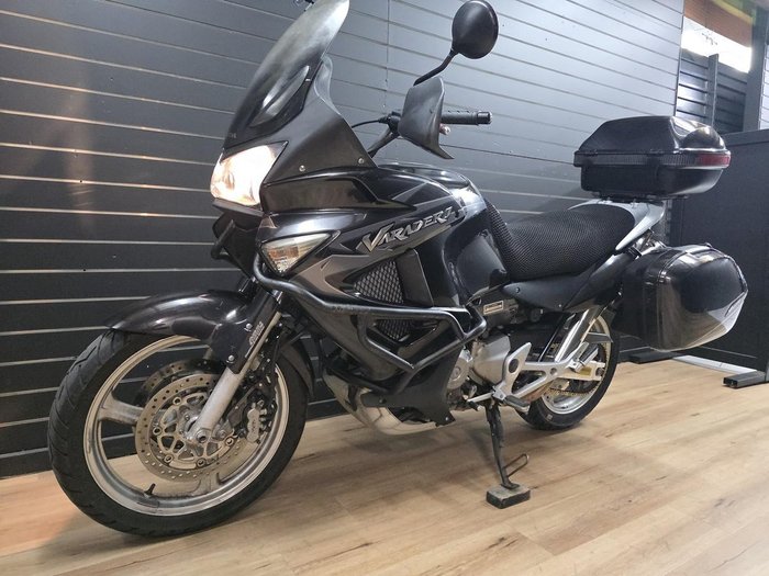 2009 Honda XL1000V VARADERO Silver