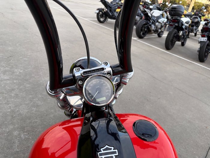 2017 HARLEY-DAVIDSON FXSB SOFTAIL BREAKOUT Orange