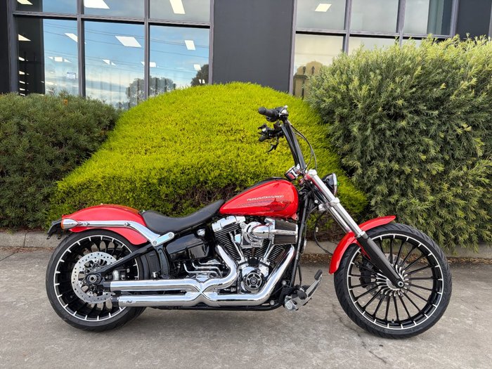 2017 HARLEY-DAVIDSON FXSB SOFTAIL BREAKOUT Orange